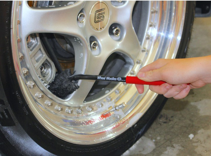 BRAUN AUTOMOTIVE - Original Wheel Whoolies Caliper Spoke Brush 12" (30cm)