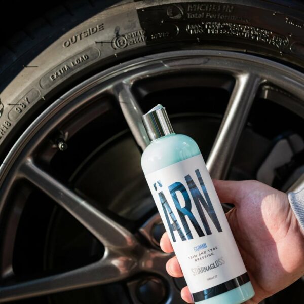 STJÄRNAGLOSS – Gummi – Trim And Tyre Dressing