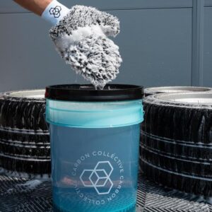 CARBON COLLECTIVE - Supreme Plush Microfibre Wheel Mitt
