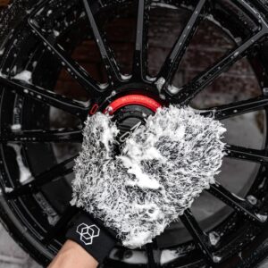 CARBON COLLECTIVE – Supreme Plush Microfibre Wheel Mitt