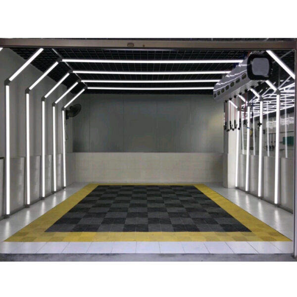CRIJNS – Led Tunnel 2 – L5242cm – B4000cm – H2615cm – 410,37W