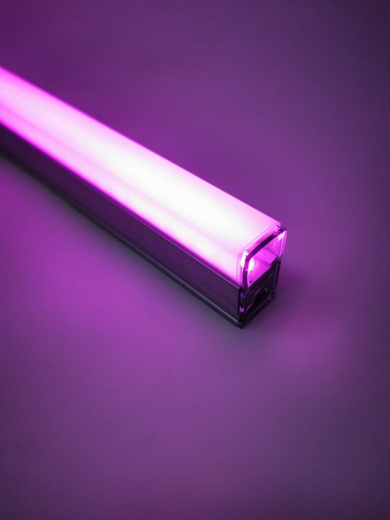 CRIJNS - Led Tube 565mm PINK