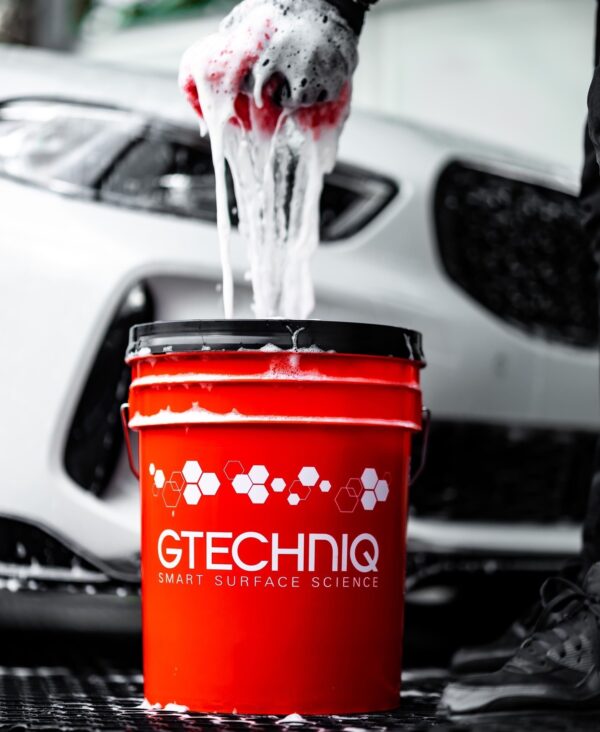 GTECHNIQ – Detailing Bucket / Emmer – Grit Guard – Sealing Lid – 20L