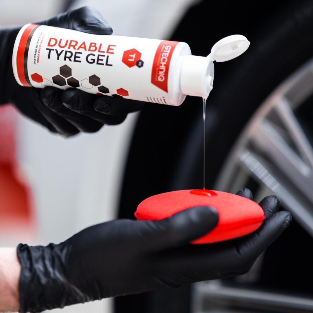 GTECHNIQ - T1 - Durable Tyre Gel - 500ml - HALLOWEEN