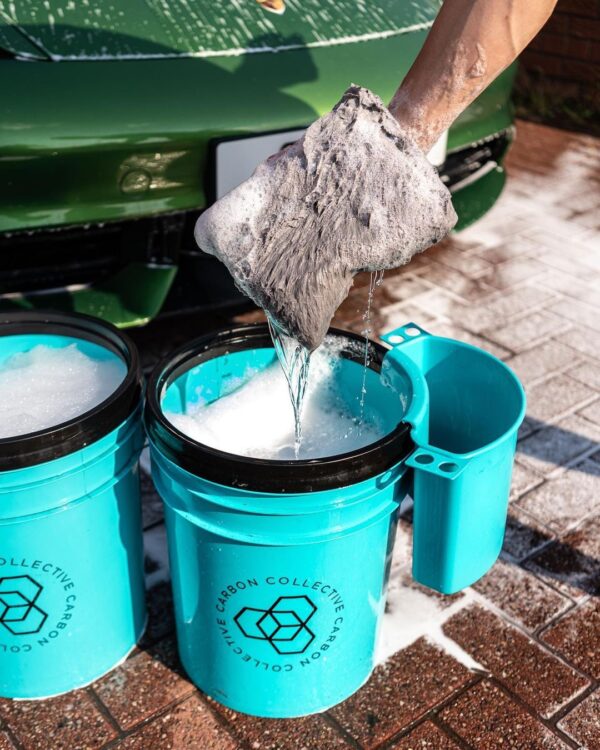 CARBON COLLECTIVE – Signature Teal Detailing Bucket – 20L