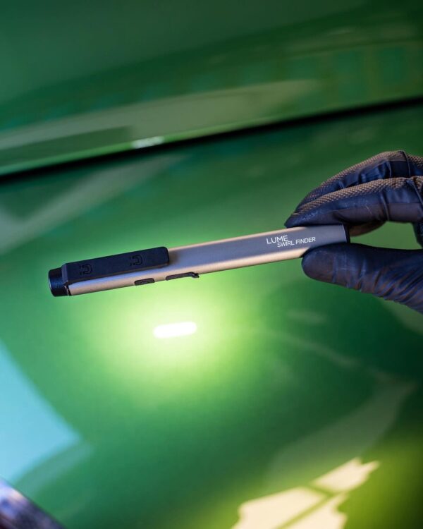 CARBON COLLECTIVE – LUME Pen Swirl Finder – Rechargeable Spot Light – 150 Lumen
