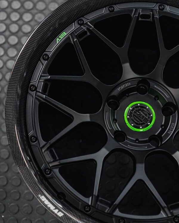 AL13 – CARBON FIBER WHEELS – EXTREME LIGHTWEIGHT – CF-C009R