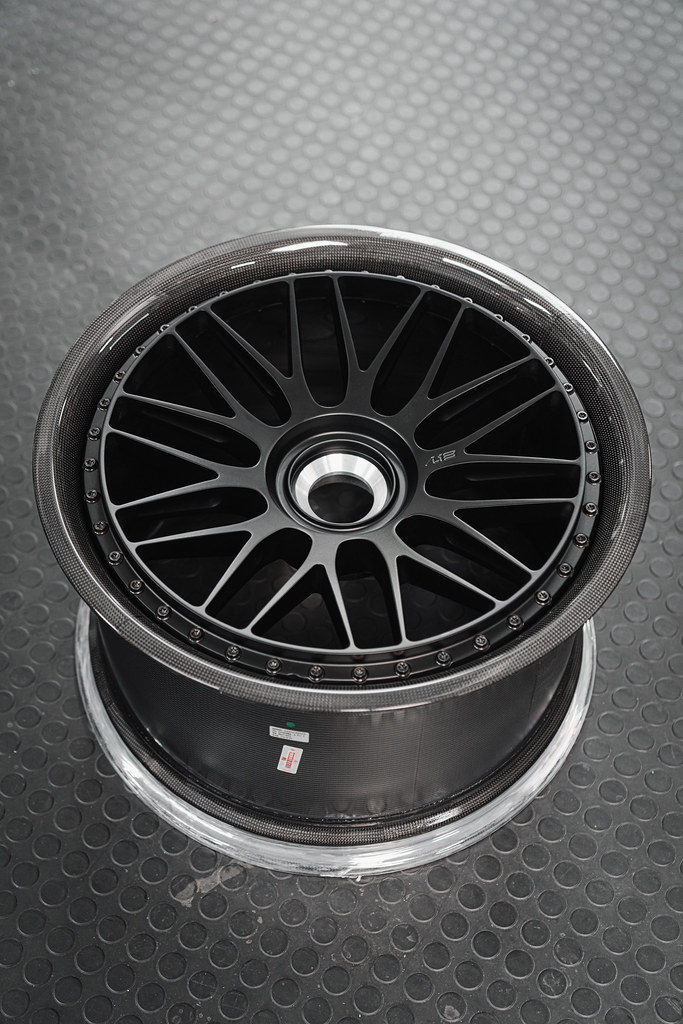 AL13 - CARBON FIBER WHEELS - EXTREME LIGHTWEIGHT - CF-C010R