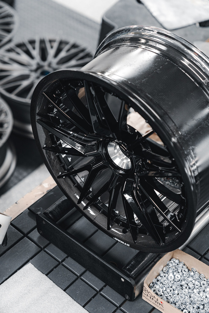 AL13 - CARBON FIBER WHEELS - EXTREME LIGHTWEIGHT - CF-D017