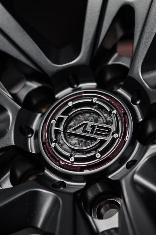 AL13 – 3 PIECE – CARBON / FORGED CARBON Center Caps