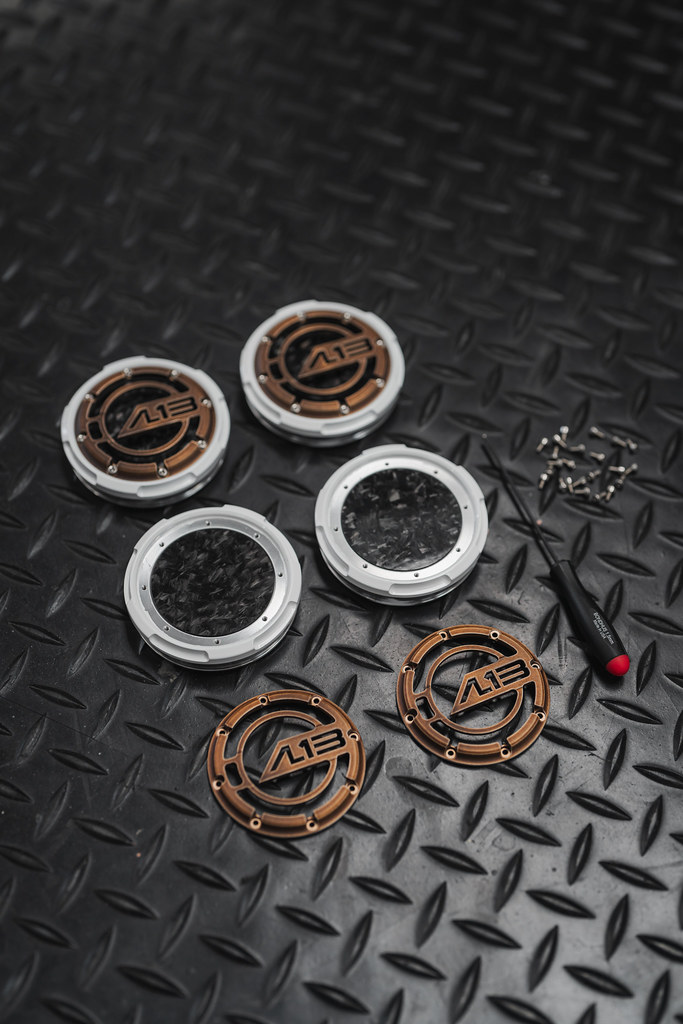 AL13 - 3 PIECE - CARBON / FORGED CARBON Center Caps