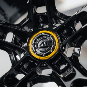 AL13 – 3 PIECE – CARBON / FORGED CARBON Center Caps