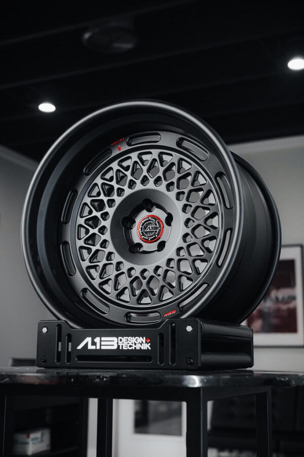 AL13 – 3 PIECE – CARBON / FORGED CARBON Center Caps