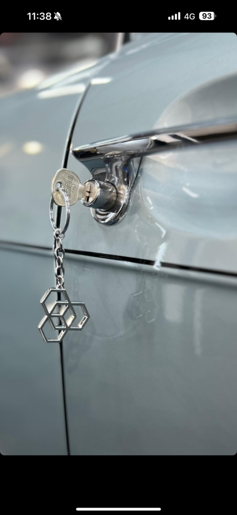 CARBON COLLECTIVE - Chrome Logo - Keyring