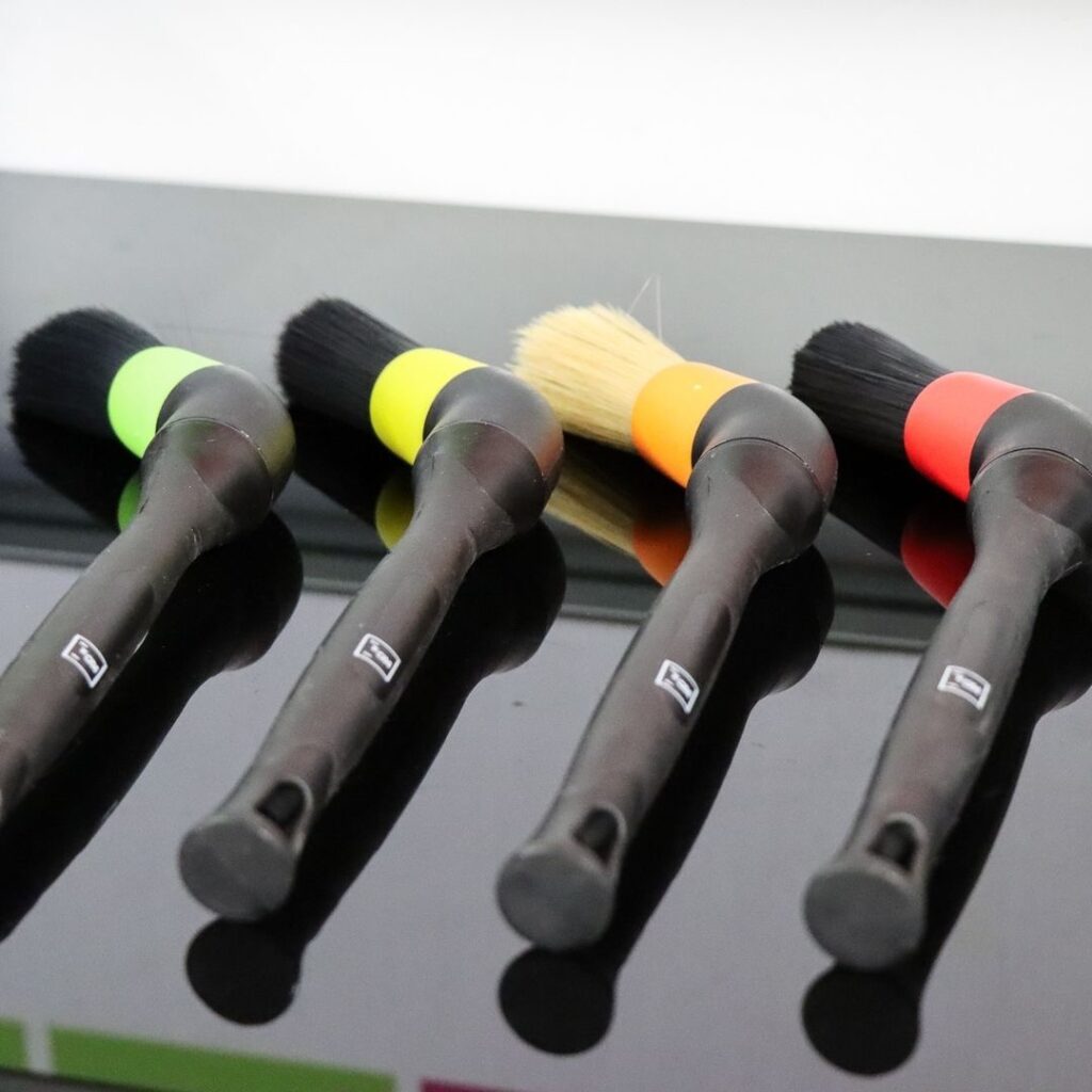 KOCH CHEMIE - Interior & Exterior Brush Set