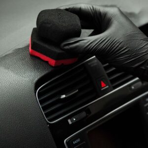 GTECHNIQ – C6 – Matte Dash – Interior Matte Cleaner