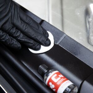 GTECHNIQ – C4 – Permanent Trim Restorer