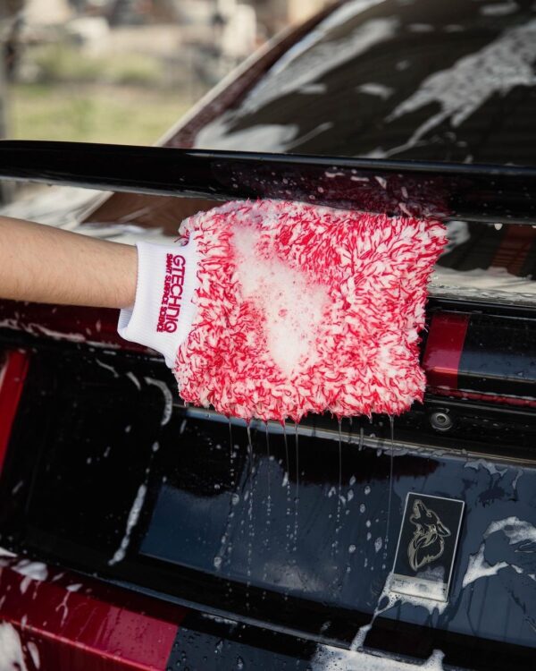 GTECHNIQ – WM2 – Microfibre Washmitt – Red