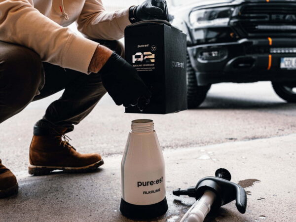 PURE:EST – A2 – Alkaline Degreaser – Pre-Cleaner – Insect, Vuil & Wegfilm Verwijderaar