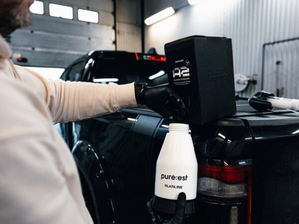 PURE:EST – A2 – Alkaline Degreaser – Pre-Cleaner – Insect, Vuil & Wegfilm Verwijderaar
