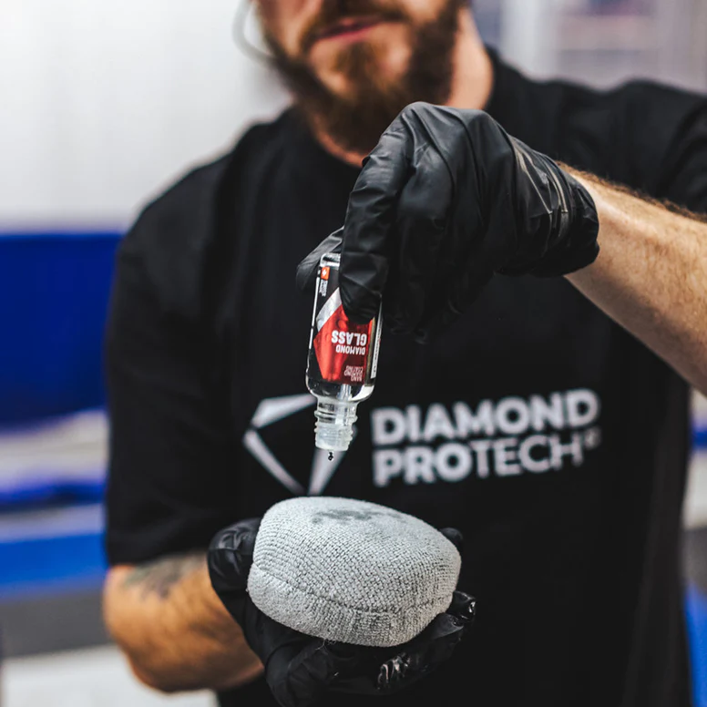 DIAMOND PROTECH - Diamond Glass Kit - For Glass, Perspex & Plexiglass Surfaces - 12 Months Protection