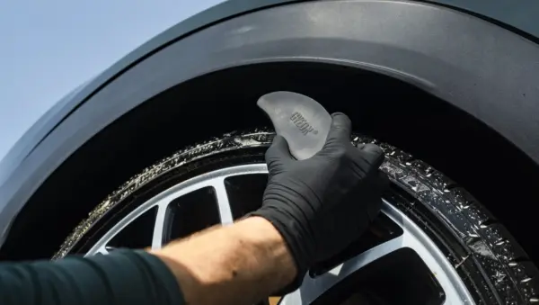 GYEON Q²M Tire Cleaner