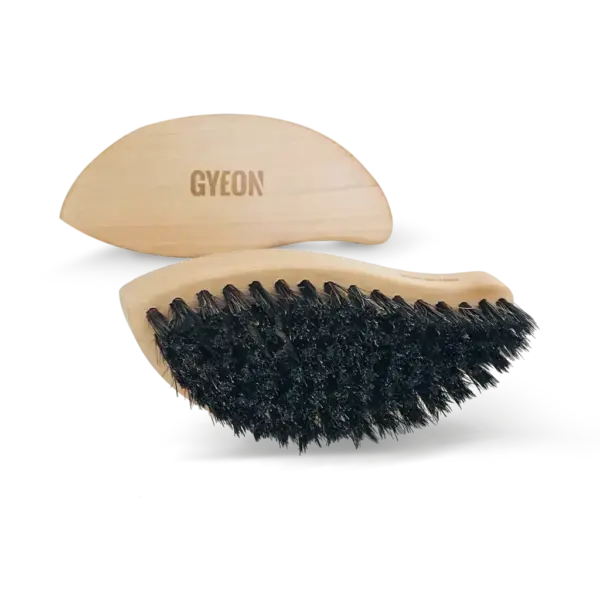 GYEON Q²M Leather Brush