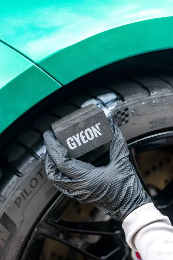 GYEON Q²M Tire Applicator