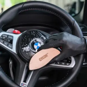 GYEON Q²M Leather Brush