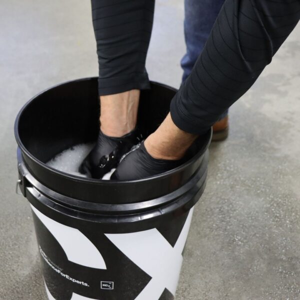 KOCH CHEMIE – Detailing Bucket / Emmer – Grit Guard – Sealing Lid – 20L