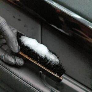 CARPRO - Leather Brush - Borstel voor Alcantara, Textiel en Leder