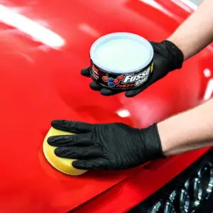 Soft99 – Fusso Coat Wax – 12 Months Protection For Light Colored Vehicles – 200ml – Black