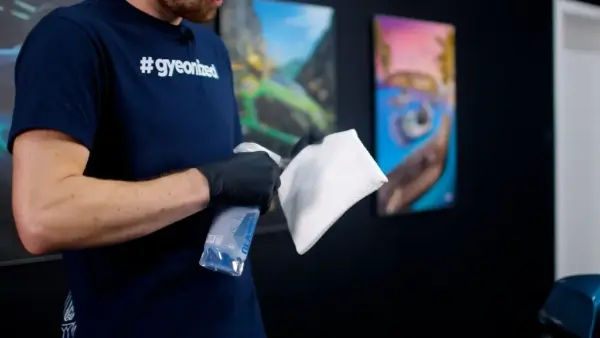 GYEON Q²M – GlassWipe EVO – 40x40cm – 390GSM